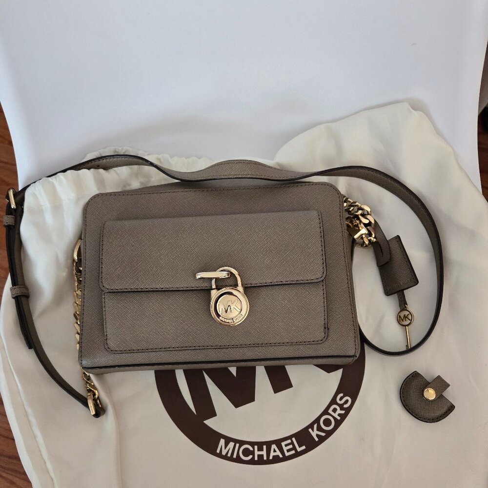 Michael Michael kors bag Saffiano leather.